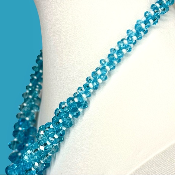 Stunning Blue & White Beaded Statement Necklace - Picture 14 of 15